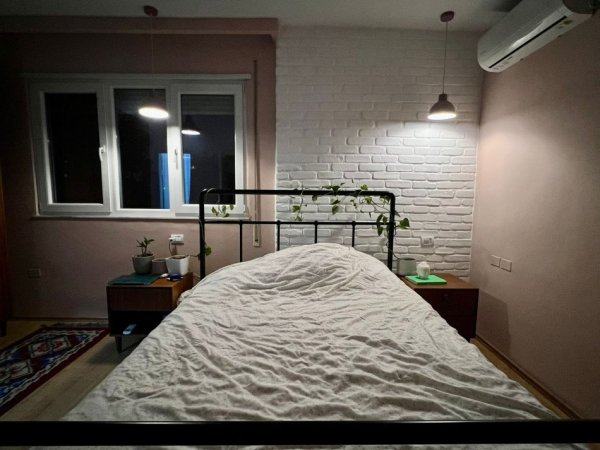 Tirane, jepet me qera nga Pronari, pa-komision apartament 2+1+Ballkon Kati 3, 106 m² 850 € (Shkolla Mihal Grameno)