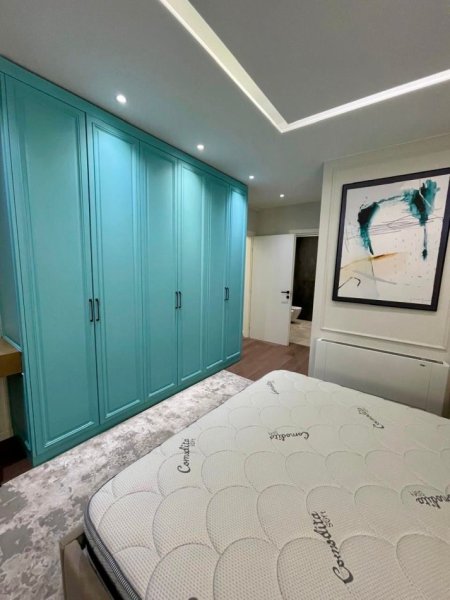 Tirane, jepet me qera apartament 2+1 , 100 m² 1.500 € (Myslym Shyri)