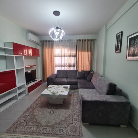 ASTIR, prane 2PALMAVE, jepet  2+1 I MOBILUAR, Kati 6, 107 m² 450€ (rruga Astrit Losha)