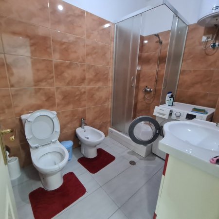 ASTIR, prane 2PALMAVE, jepet  2+1 I MOBILUAR, Kati 6, 107 m² 450€ (rruga Astrit Losha)