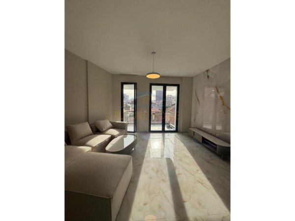 Qera, Apartament 2+1+2, rruga Naim Frasheri , Tirane