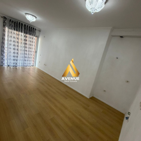 Tirane, shitet apartament 2+1+Ballkon Kati 3, 75 m² 112.000 € (rruga e thesarit)