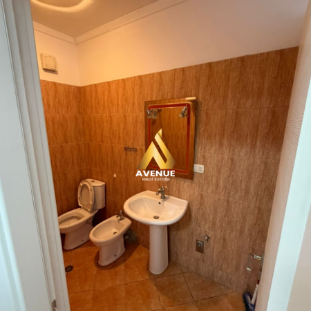 Tirane, shitet apartament 2+1+Ballkon Kati 3, 75 m² 112.000 € (rruga e thesarit)