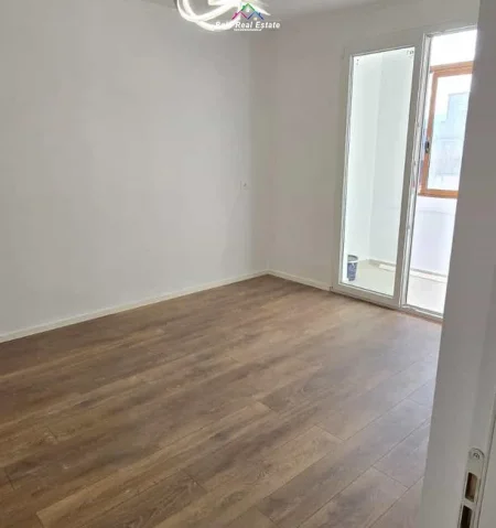 Tirane, shes apartament 1+1 Kati 5, 59 m² 140.000 € (Rruga Kongresi i Lushnjes)