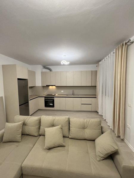 Tirane, jepet me qera apartament 2+1+Ballkon Kati 9, 100 m² 600 € (FUSHA E AVIACIONIT)