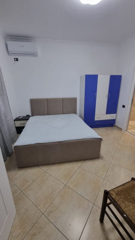 JEPET ME QERA APARTAMENT 1+1 NE VASIL SHANTO,   500 €URO