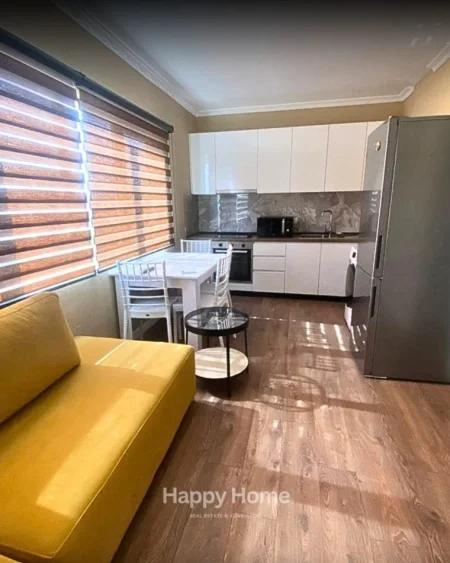 Tirane, jepet me qera apartament 2+1+Ballkon , 55.000 € 