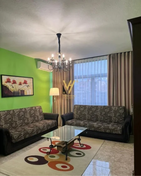 Tirane, jepet me qera apartament 1+1+Ballkon Kati 7, 63 m² 450 € (STACIONI I TRENIT)