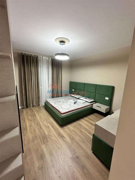 Tirane, shitet apartament 2+1+Ballkon Kati 8, 114 m² 150.000 € 