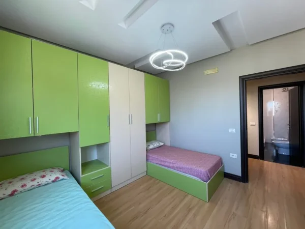 Tirane, shitet apartament 2+1 Kati 5, 106 m² (Astiri)