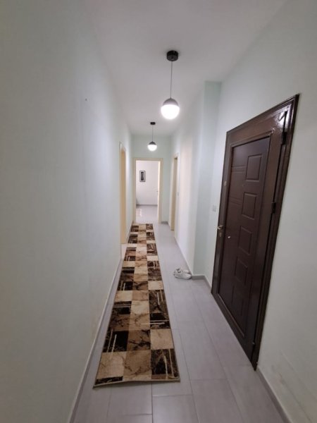 Jepet me Qera Apartament 2+1+2 në Astir tek Vila L1,   500 €URO