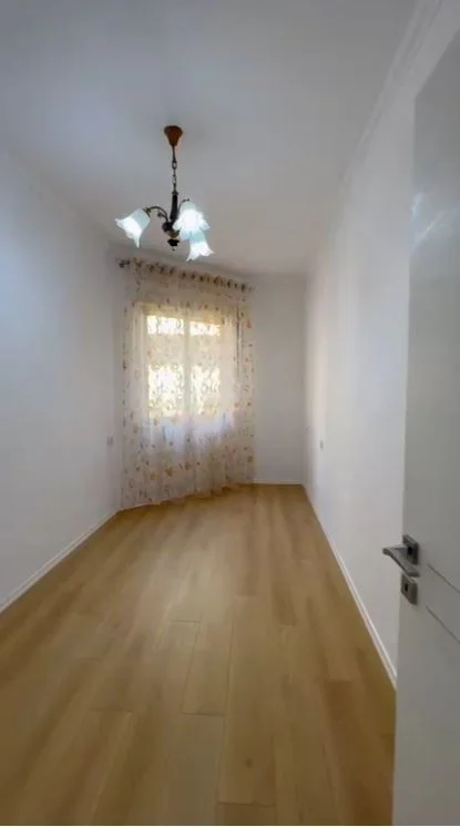 SHITET APARTAMENT 2+1 NE FRESK TEK RRUGA E THESARIT ME HIPOTEKE,   112.000 €URO