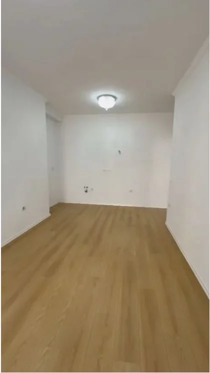 SHITET APARTAMENT 2+1 NE FRESK TEK RRUGA E THESARIT ME HIPOTEKE,   112.000 €URO