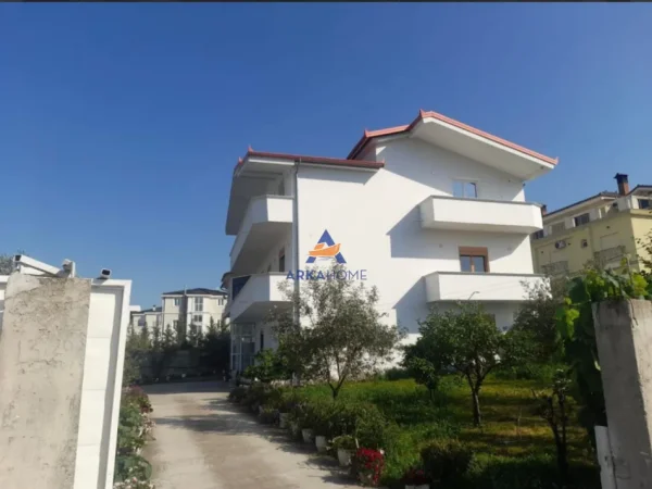 Tirane, jepet me qera apartament 3 Katshe Kati 3, 502 m² 2.000 € 