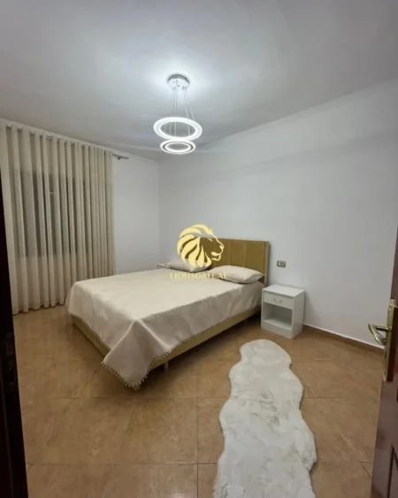 Tirane, jap me qera apartament 2+1+Ballkon Kati 1, 90 m² 700 € 