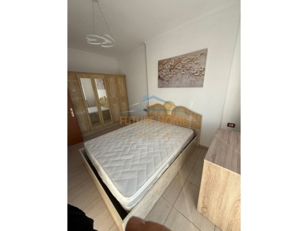 Tirane, jap me qera apartament 2+1+Ballkon Kati 4, 85 m² 470 € (YZBERISHT)