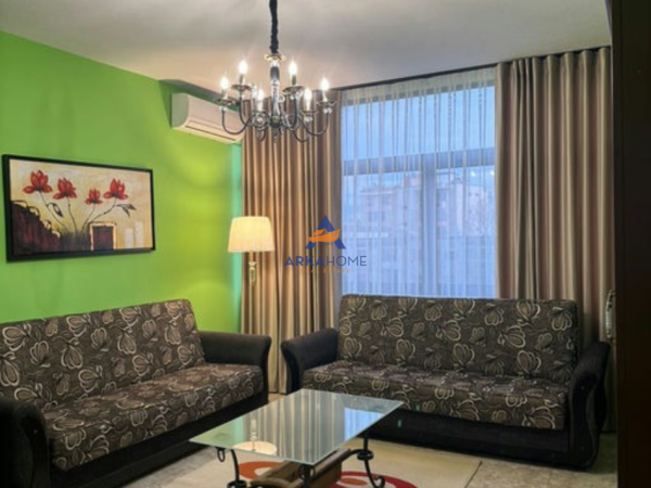 Tirane, jepet me qera apartament 1+1+Ballkon Kati 7, 63 m² 468 € 