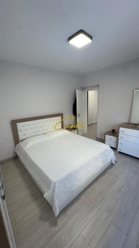 Tirane, jepet me qera apartament 1+1 Kati 4, 50 m² 650 € (RRUGA E ELBASANIT)