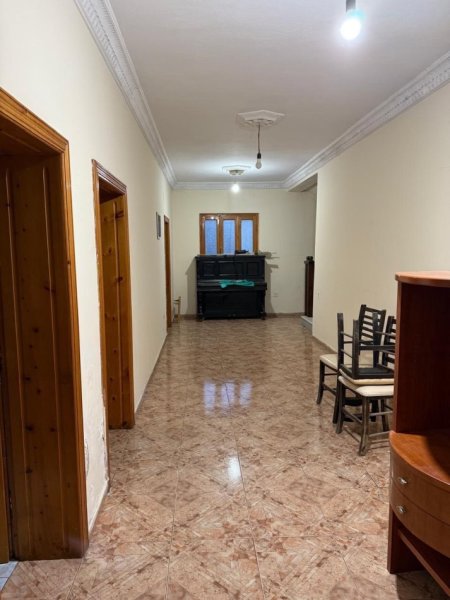 Tirane, jepet me qera Vile 3 Katshe , 1.500 m² 2.000 € (ALLIAS)