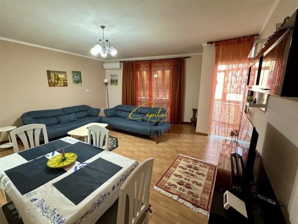 Tirane, jepet me qera apartament 2+1 Kati 2, 100 m² 680 € (RRUGA E DIBRES)