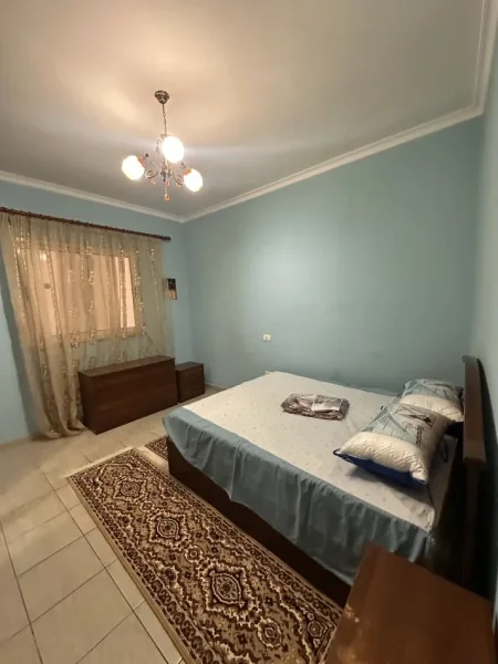 Durres, jepet me qera apartament 2+1+Ballkon Kati 2, 107 m² 400 € (Rruga Hysen Myshketa)