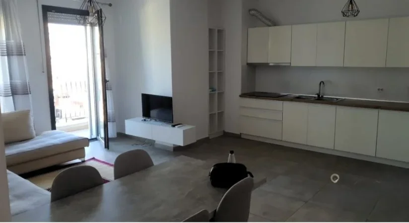 Tirane, jepet me qera apartament 2+1 Kati 6, 100 m² 600 € (Rezidenca Zirkon)