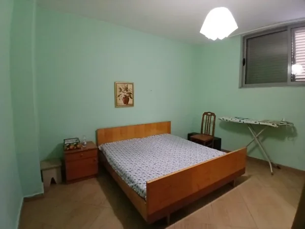 Tirane, jepet me qera apartament 2+1+Ballkon Kati 2, 80 m² 45.000 leke