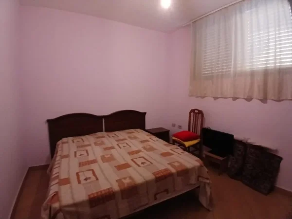 Tirane, jepet me qera apartament 2+1+Ballkon Kati 2, 80 m² 45.000 leke