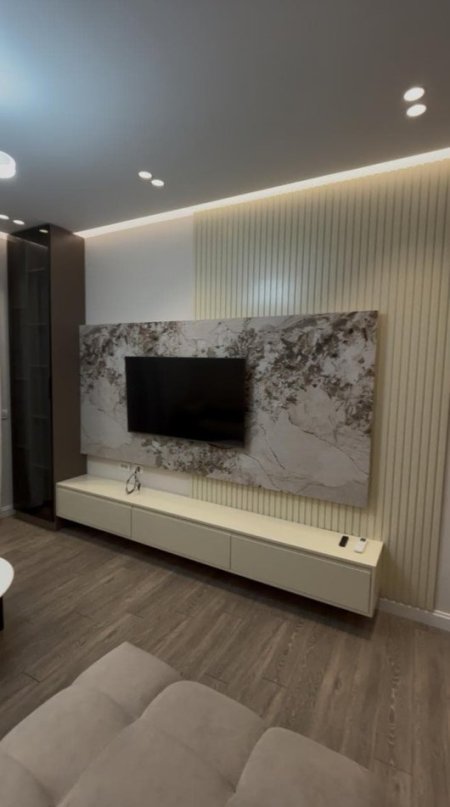 Tirane, jepet me qera apartament 2+1 Kati 1, 95 m² 1.100 € (Teg)