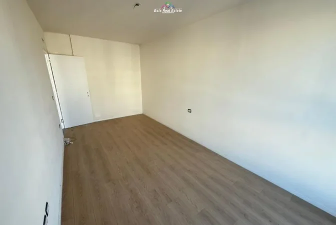 Tirane, shes apartament 1+1 Kati 9, 79 m² 128.000 € (Rruga Beniamin Kruta)