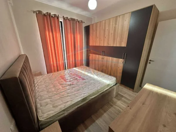 Qera, Apartament 2+1, Unaza e Re.