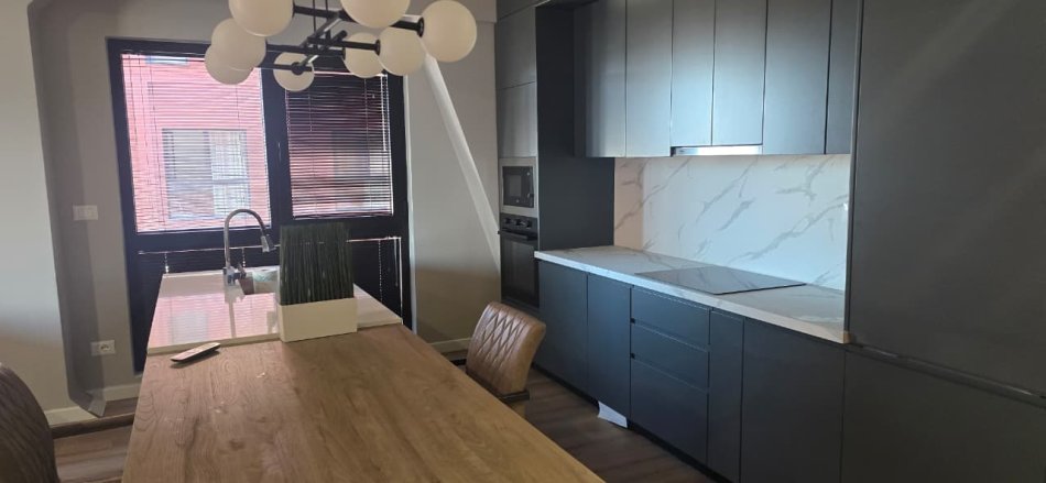 Tirane, shitet apartament 2+1+Aneks+Ballkon Kati 5, 170 m² 504.900 € 