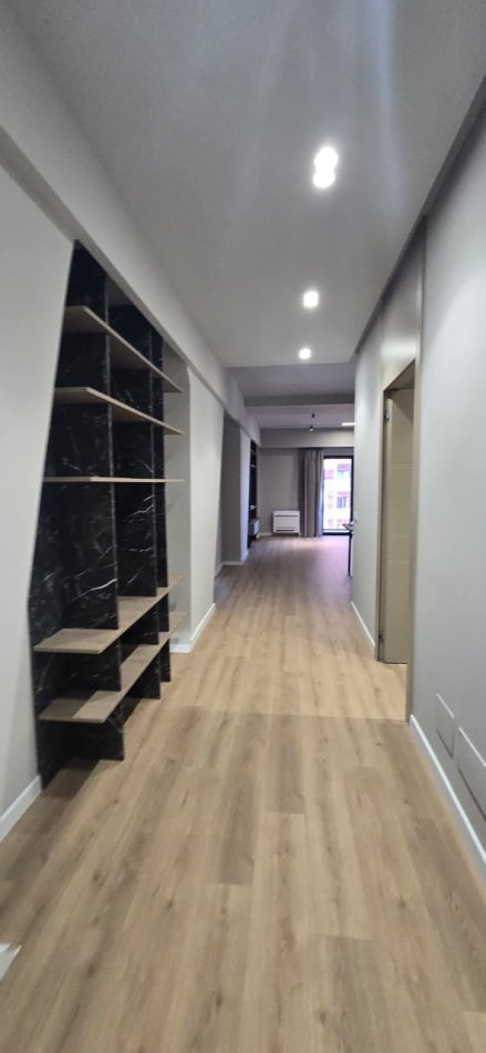 Tirane, shitet apartament 2+1+Aneks+Ballkon Kati 5, 170 m² 504.900 € 