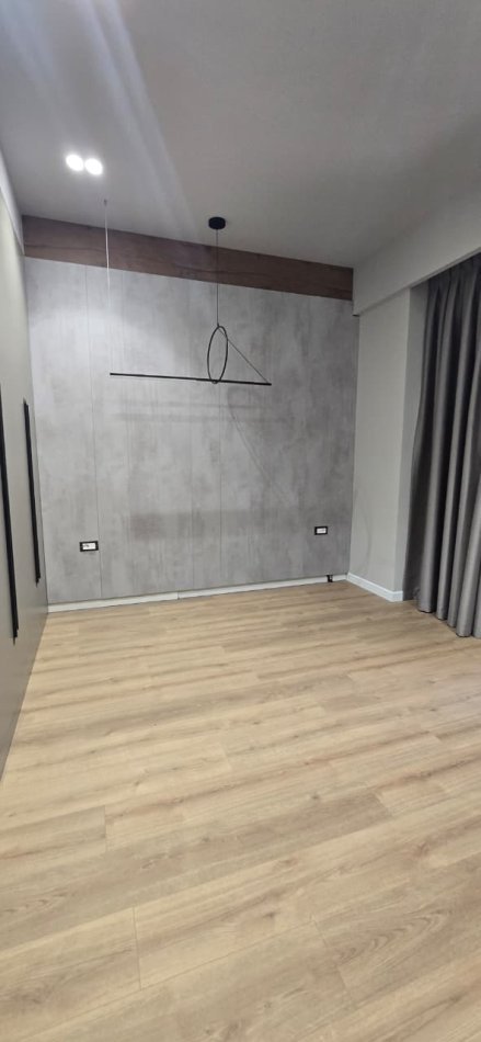 Tirane, shitet apartament 2+1+Aneks+Ballkon Kati 5, 170 m² 504.900 € 