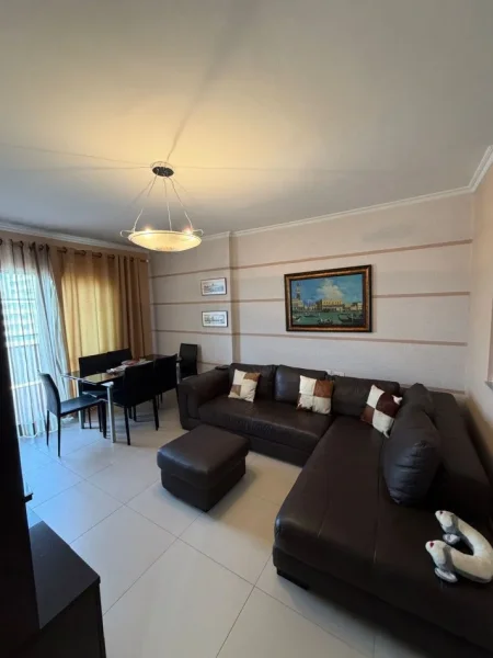 Durres, shitet apartament 2+1+Ballkon Kati 6, 83 m² 130.000 € (Durres, prane Hotel Adriatikut)