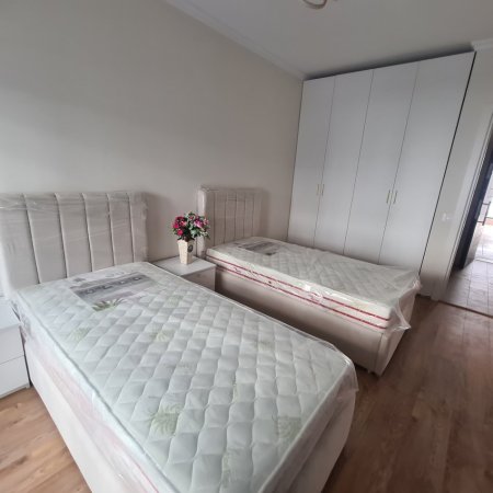 Porcelan te Klan TV, jap me qera1+1 te mobiluar,Kati 6, 75 m² 520 € (Klan Tv)