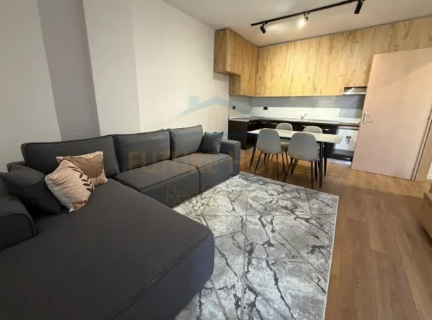 Shitet, Apartament 2+1, Unaza e Re, Tiranë