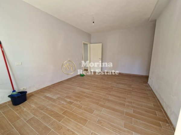 Tirane, shitet apartament 2+1 Kati 1, 102 m² 105.000 € (Kopshti Botanik)