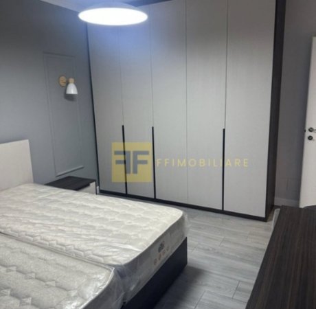 Tirane, jepet me qera apartament 1+1+Ballkon Kati 1, 60 m² 570 € (Prane Shkolles se Kuqe)
