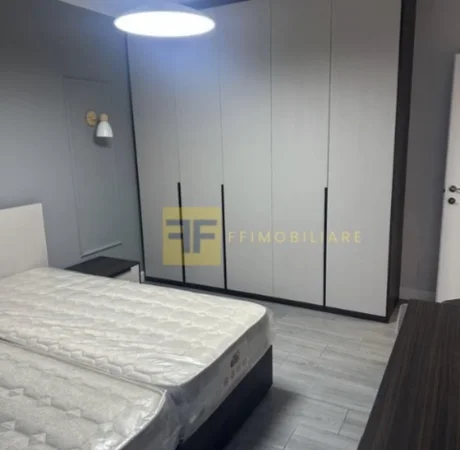 Tirane, jepet me qera apartament 1+1+Ballkon Kati 1, 60 m² 570 € (Prane Shkolles se Kuqe)
