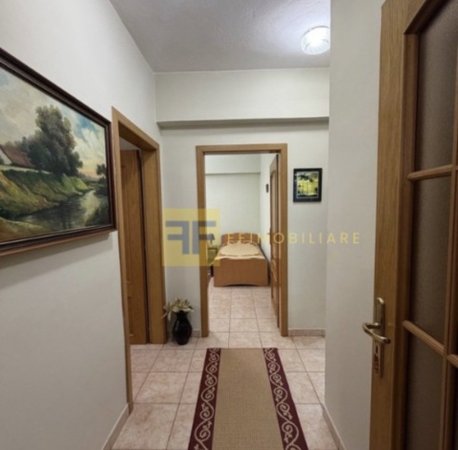 Tirane, jepet me qera apartament 2+1+Ballkon Kati 4, 110 m² 750 € (Prane Sheshit Willson, Tirane)