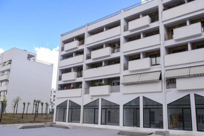 Tirane, shitet apartament 3+1+Ballkon , 127 m² 230.000 € (5 MAJI)