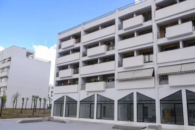 Tirane, shitet apartament 3+1+Ballkon , 127 m² 230.000 € (5 MAJI)