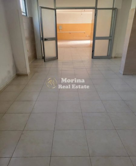 Tirane, jepet me qera ambjent biznesi Kati 1, 250 m² 500 € (Autostrada Tirane - Durres)