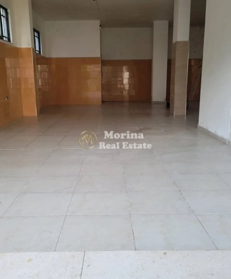 Tirane, jepet me qera ambjent biznesi Kati 1, 250 m² 500 € (Autostrada Tirane - Durres)