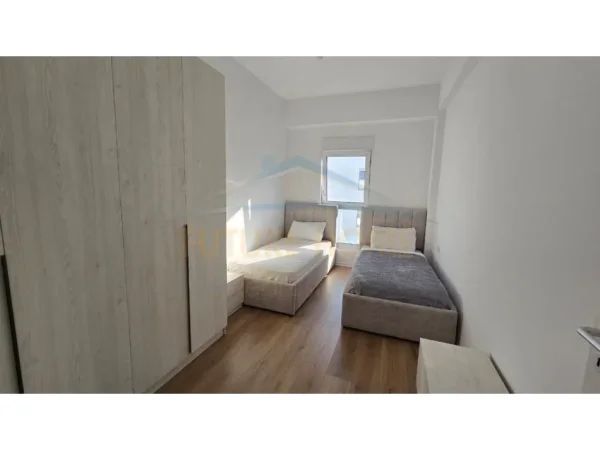 Tirane, jepet me qera apartament 2+1 Kati 7, 86 m² 550 € (Kompleksi Kaimi,Ali Demi)