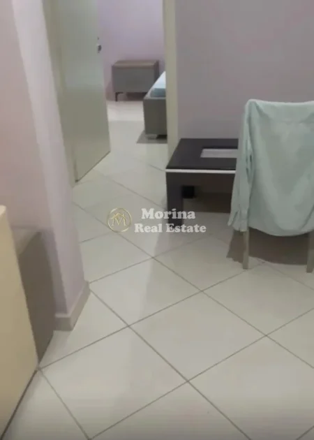 Tirane, jepet me qera apartament 2+1 Kati 5, 90 m² 450 € (Fresku)