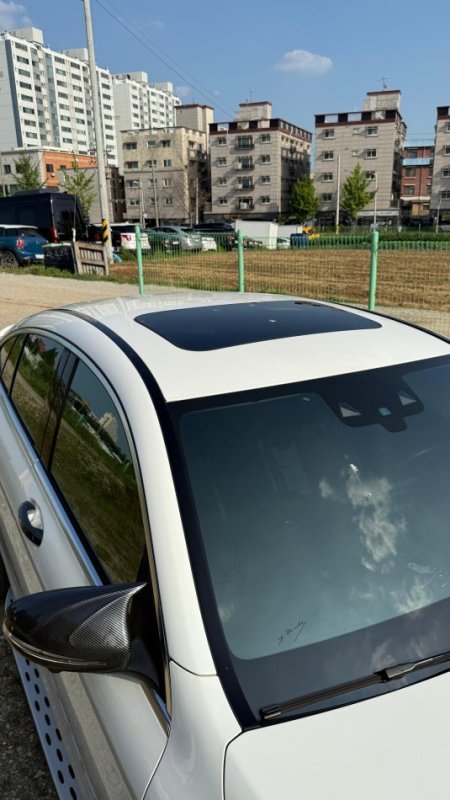 Tirane, shitet makine GLC 220 Nafte, e bardhë automatik Kondicioner 160.000 km 27.500 €