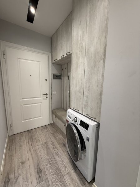 Tirane, jepet me qera apartament 1+1 Kati 2, 70 m² 550 € (Liqeni i thate)