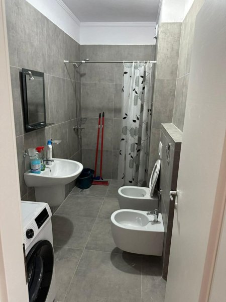 Tirane, jepet me qera apartament 1+1+PARKIM Kati 6, 70 m² 530 € (GREEN CITY ASTIR)